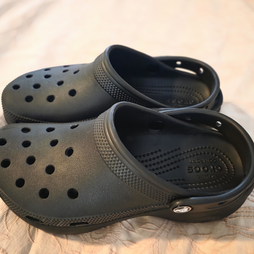 Black Crocs Classic Clogs